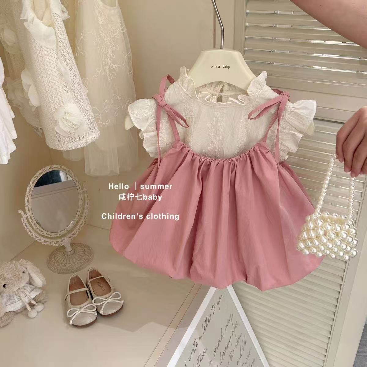 Baby Clothing Korea - Zestaw sukienek dla dziewczynki z szelkami